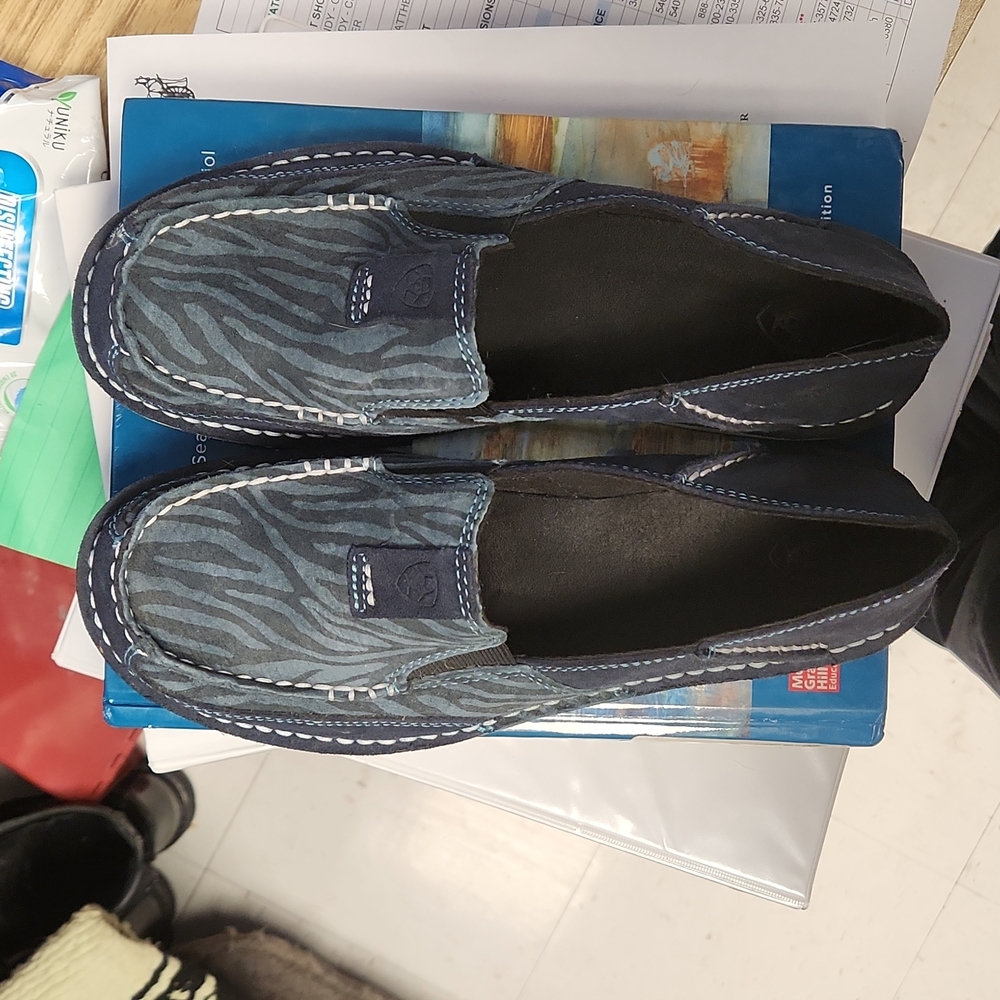 Ariat Size 8 1/2